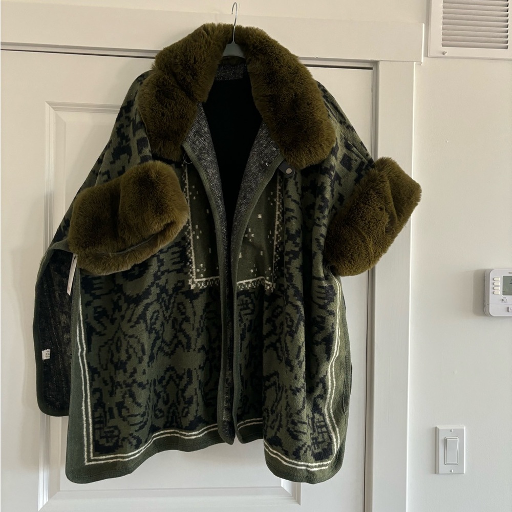 Green and Brown Cape with Plush Fur Collar